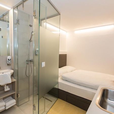Smart Nano Living - Wien Hauptbahnhof - Self Check-In Bagian luar foto
