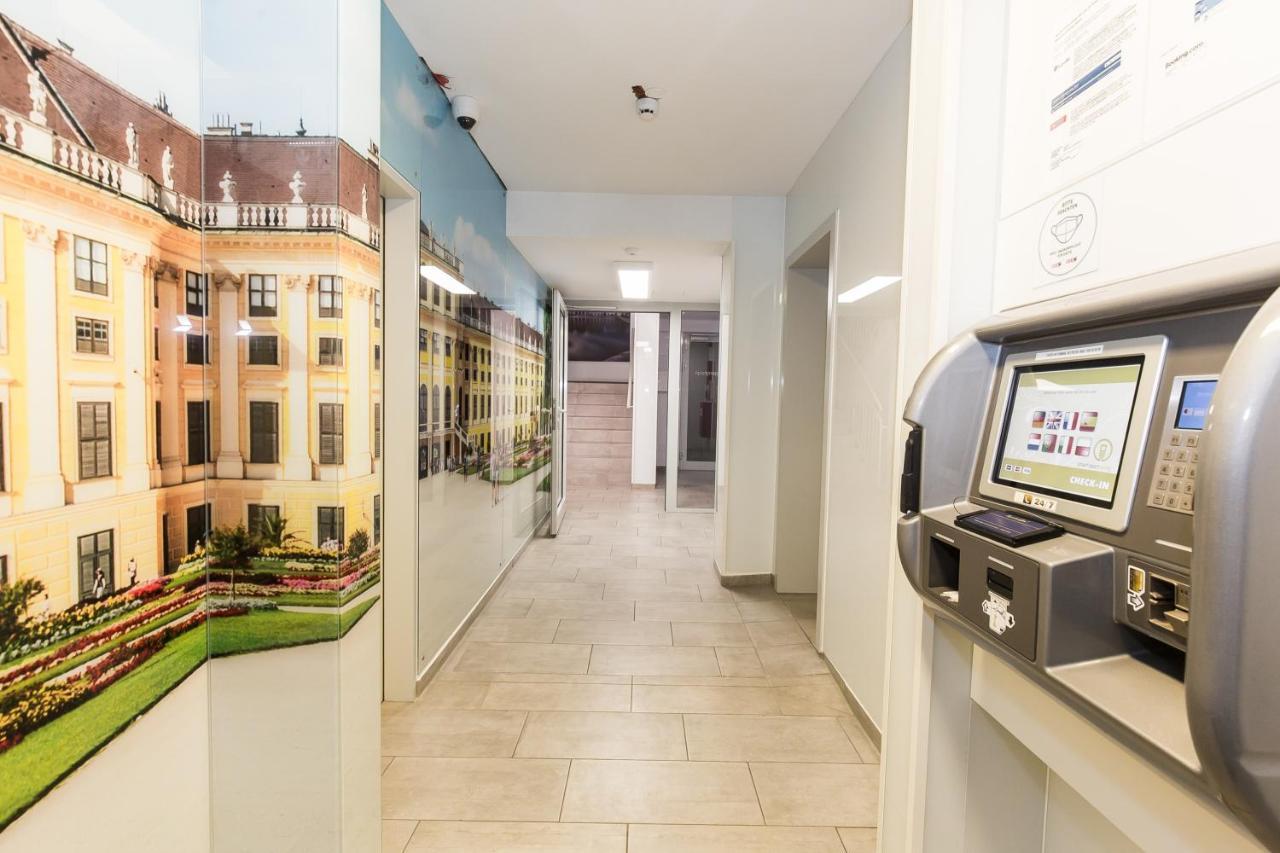 Smart Nano Living - Wien Hauptbahnhof - Self Check-In Bagian luar foto